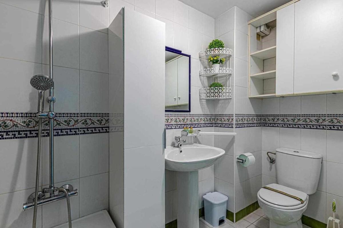 797 Holiday Rentals - Luminoso Piso Para 4 En Arroyo De La Miel Exterior photo