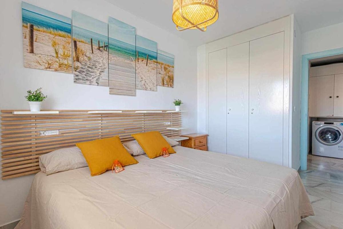 797 Holiday Rentals - Luminoso Piso Para 4 En Arroyo De La Miel Exterior photo