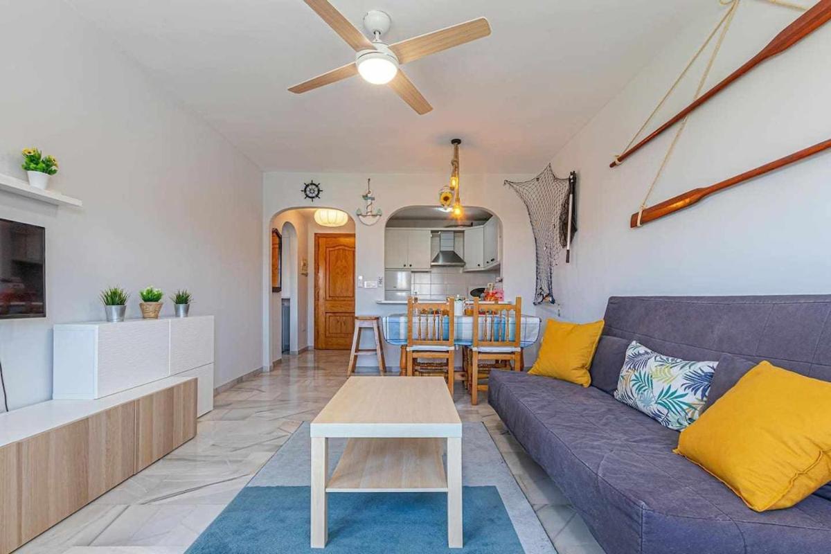 797 Holiday Rentals - Luminoso Piso Para 4 En Arroyo De La Miel Exterior photo
